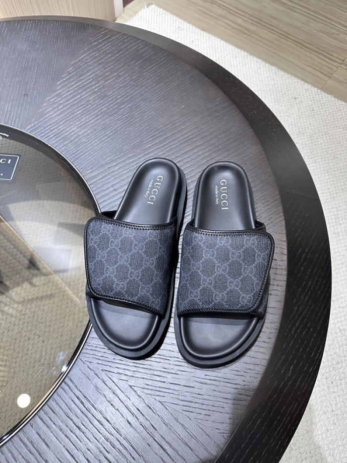 GUCC SLIPPERS