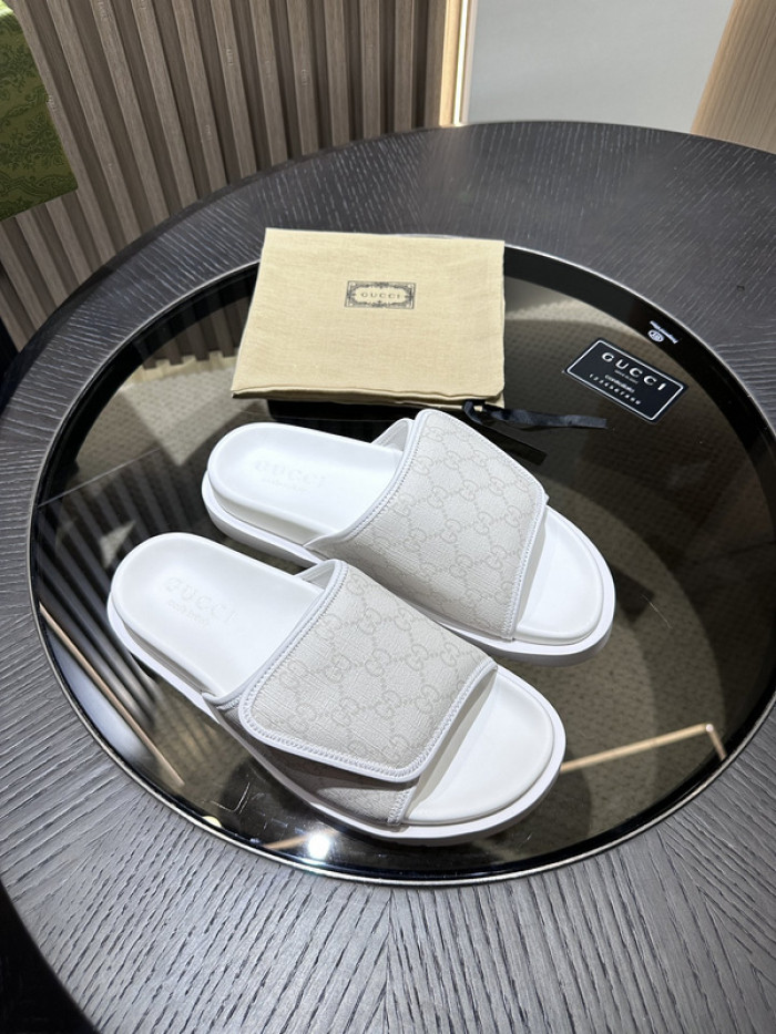 GUCC SLIPPERS