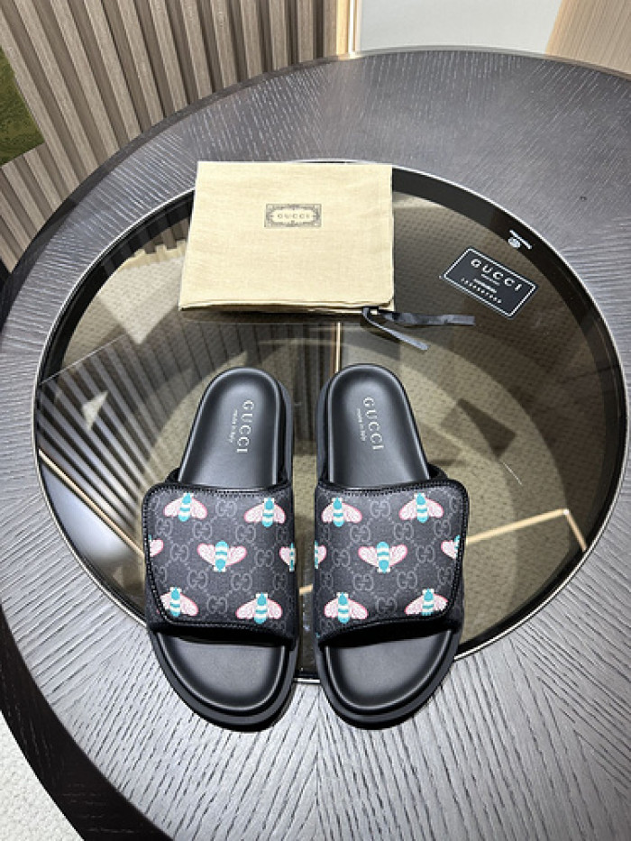 GUCC SLIPPERS