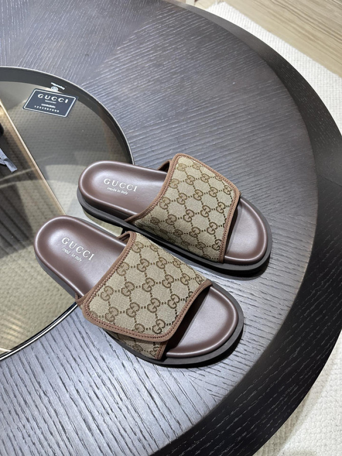 GUCC SLIPPERS