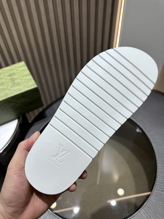 GUCC SLIPPERS