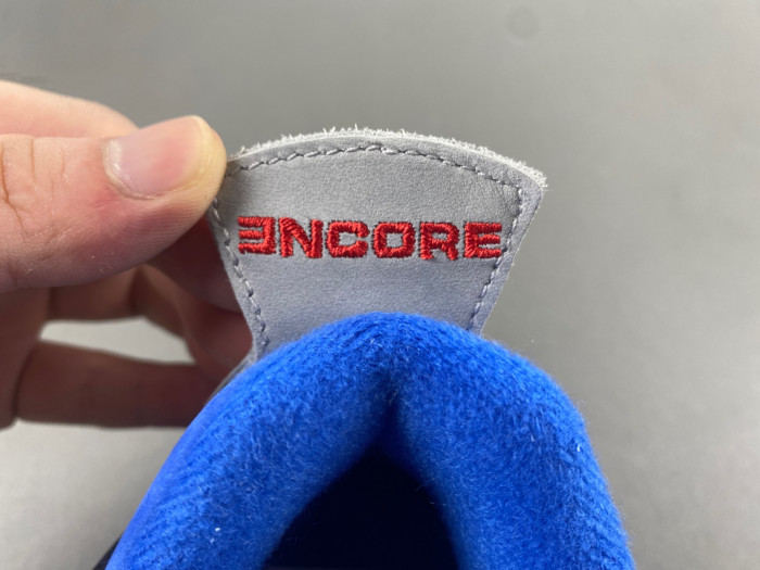 JORDAN 4 RETRO "EMINEM ENCORE" 783902 LN4