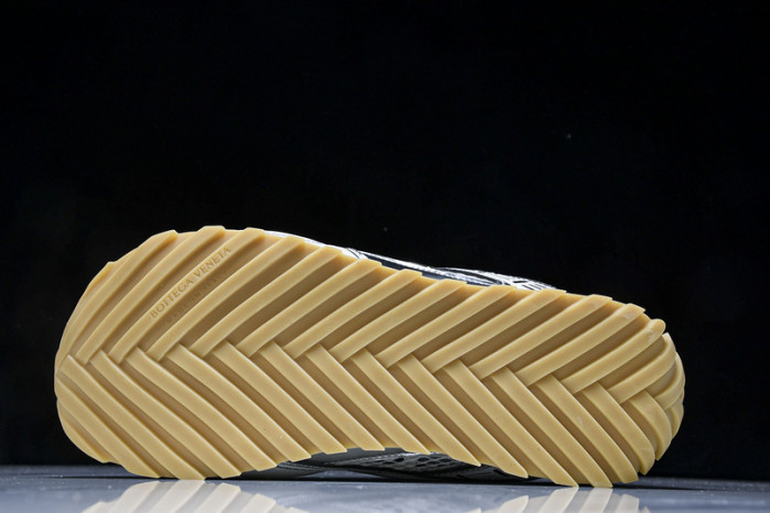 bo*te*ga Ve*ne*ta orbit sneaker