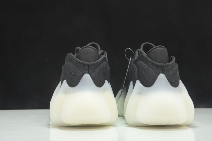 ad*s Y**zy boost 400 h68031
