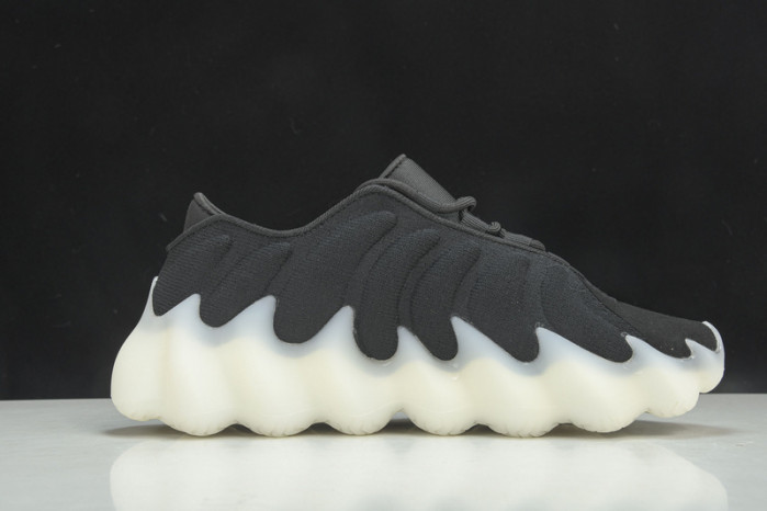 ad*s Y**zy boost 400 h68031
