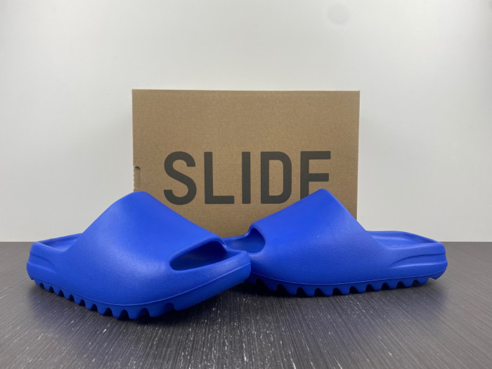 Y**zy slide 