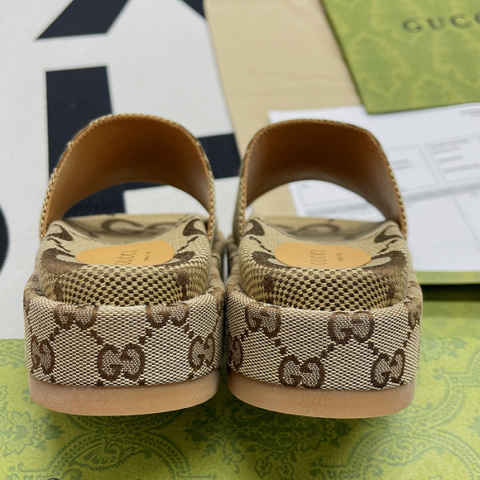 GUCC SLIPPERS