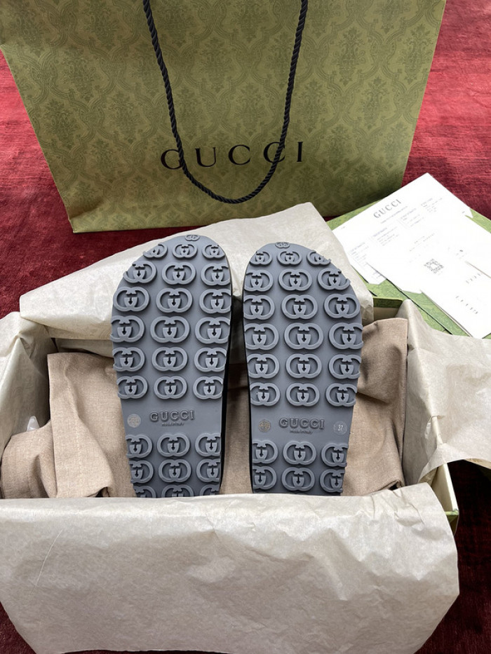 GUCC SLIPPERS
