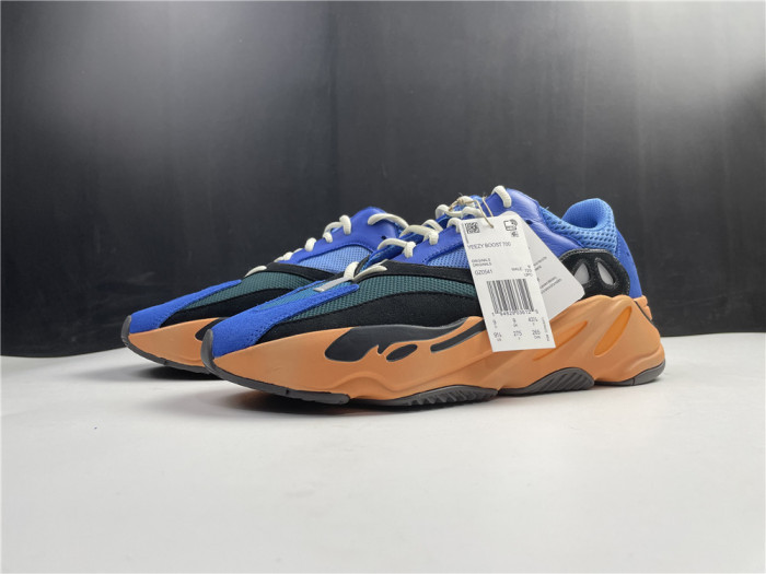 ad*s Y**zy boost 700  gz0541
