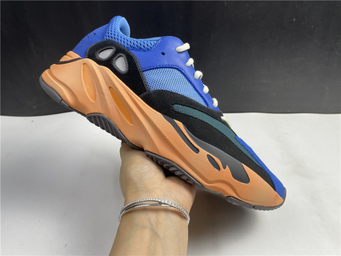 ad*s Y**zy boost 700  gz0541