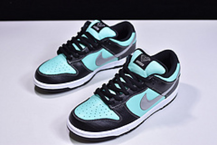 nike sb x diamond dunk  ＂T*f*ny＂ 304292-402