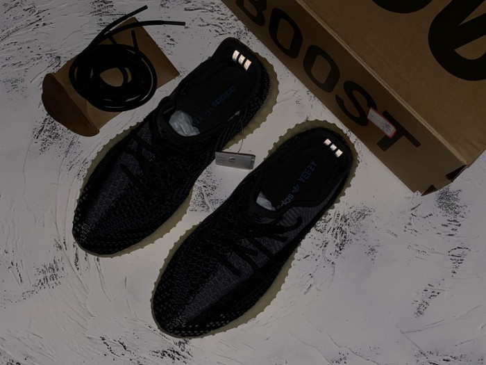 ad*s Y**zy boost 350 v2 asriel fz5000