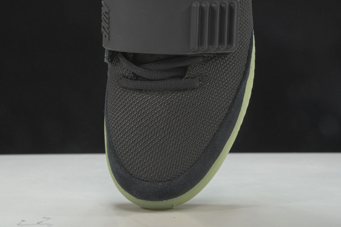 nike air Y**zy 2 nrg “solar red” 508214-006