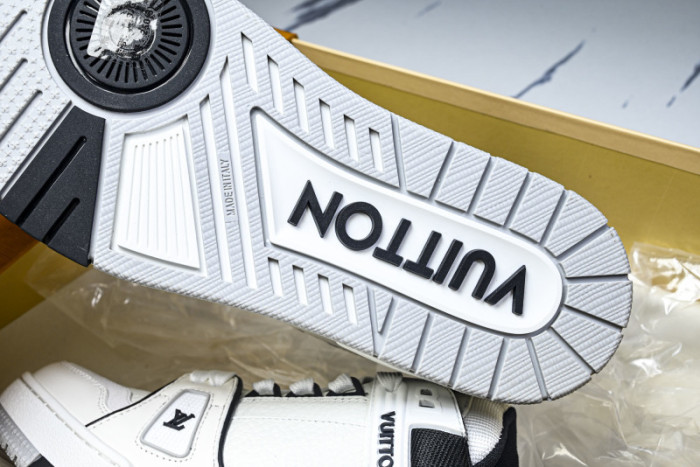 LV SNEAKER TRAINER FOR-LV419