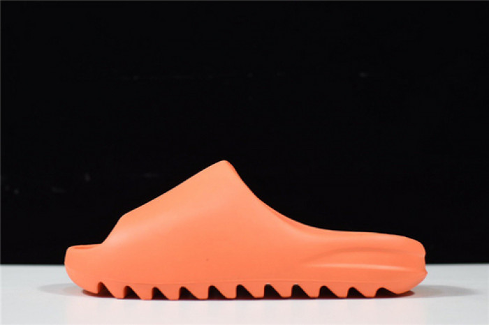 ad*s Y**zy slide bone fy7497