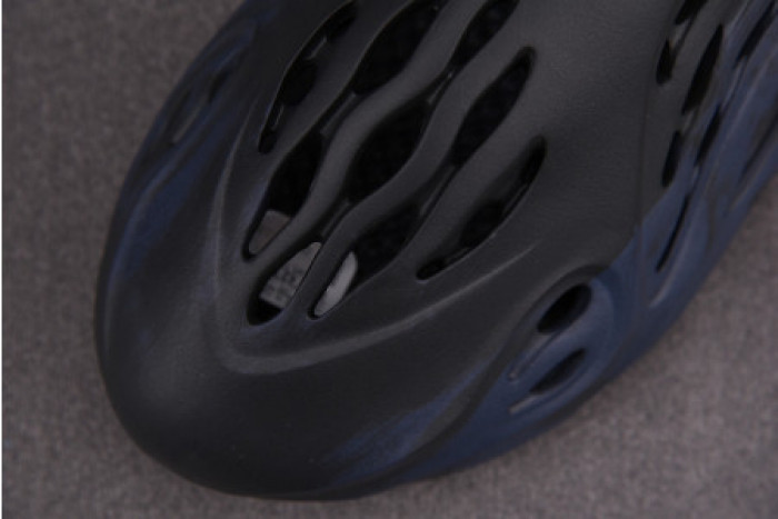 Y**zy foam rnnr mineral blue - gv7903