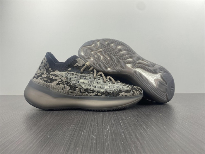 ad*s Y**zy boost 380 stone salt gz0472