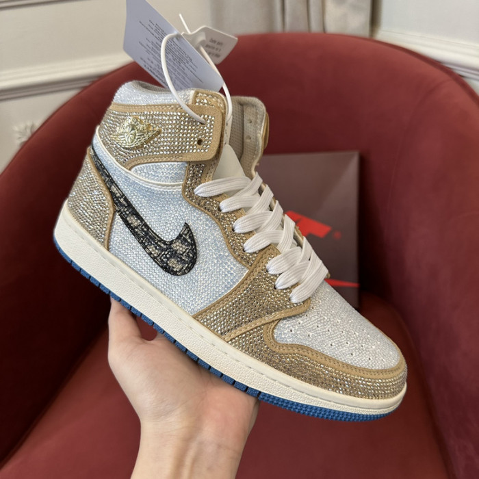 AIR JORDAN 1 RETRO  AJ-16