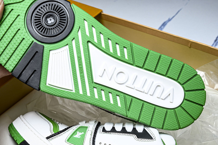 LV SNEAKER TRAINER FOR-LV428
