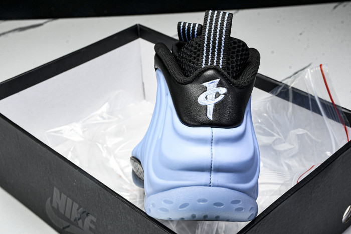 Nike Air Foamposite “Psychic Blue” HJ6014-400