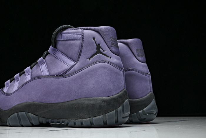 Air Jordan 11 “Las Vegas” IO8961-553