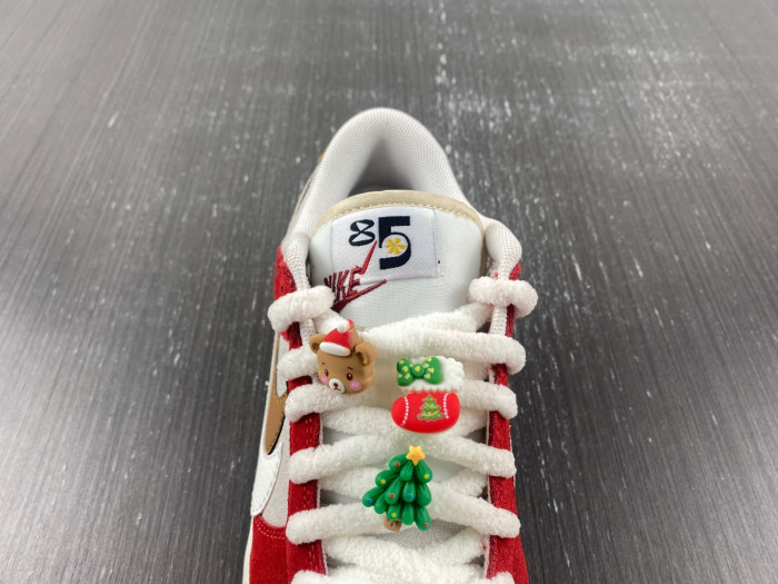 Nike Dunk Low se 85 Merry Christmas DO9457-112