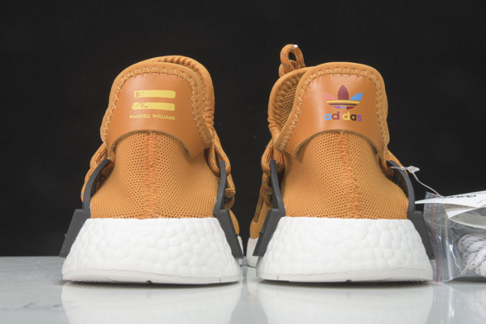 Ad*s nmd r1 pharrell hu hue man tangerine  bb3070