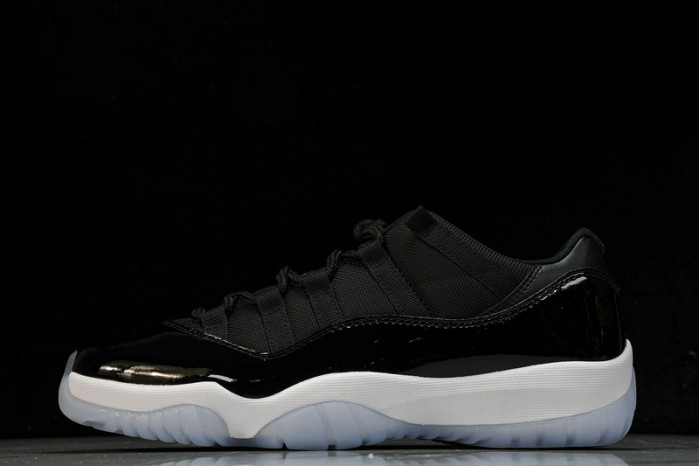 Air Jordan 11 Low 