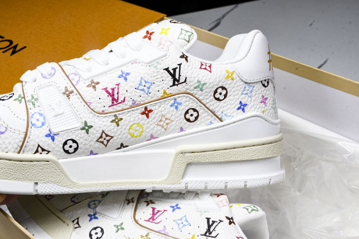 LV SNEAKER LOW FOR-LV233