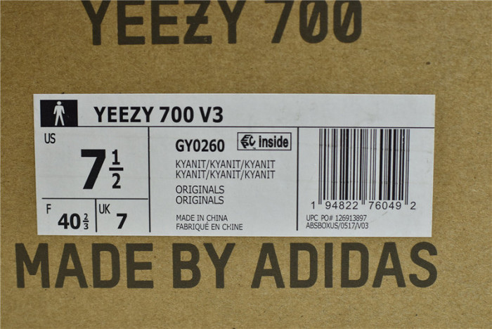 ad*s Y**zy 700 v3 gy0260