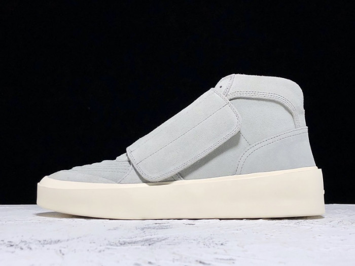 NIKE FEAR OF GOD SKATE MID 