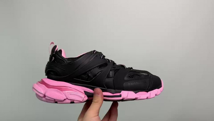 BLCG Track Trainer pink and black 542436 W3AC1 1050