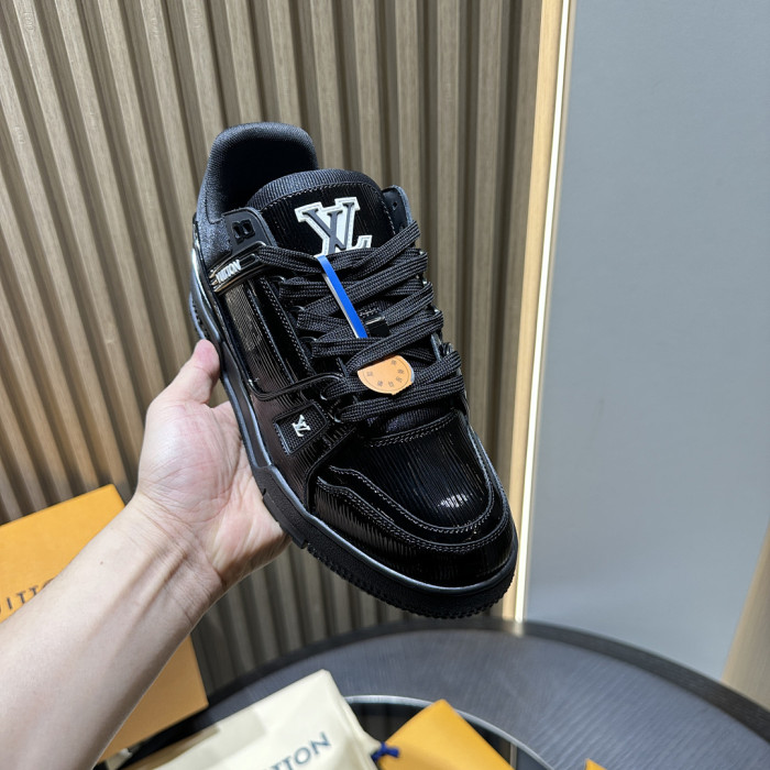 LV SNEAKER TRAINER FOR-LV427