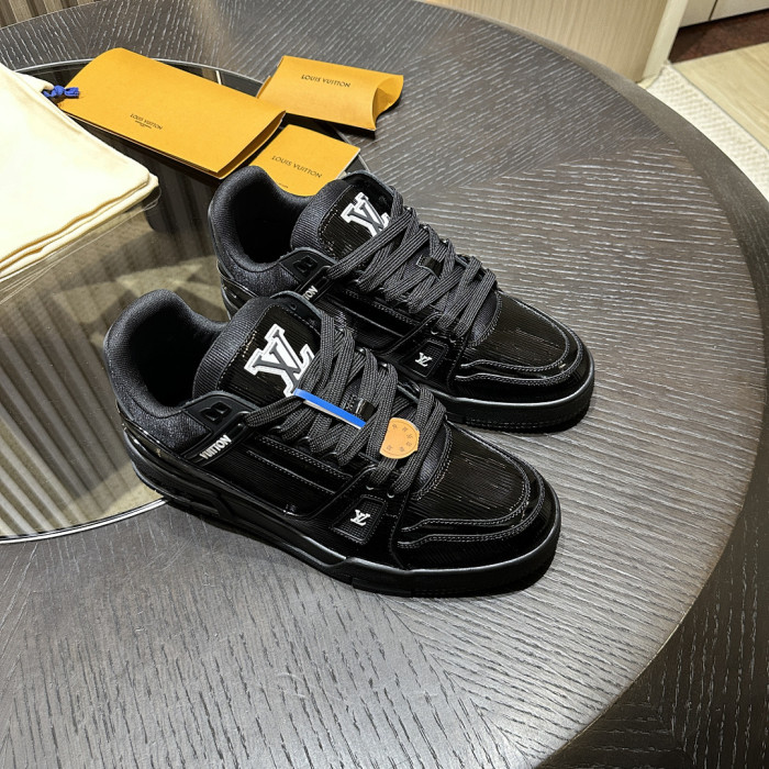 LV SNEAKER TRAINER FOR-LV427