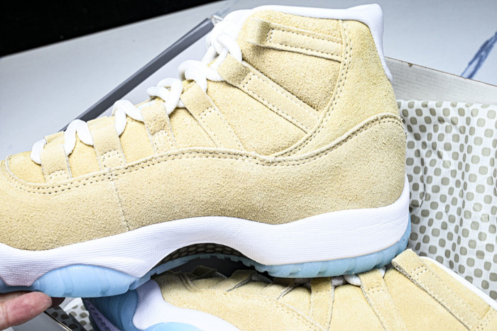 Air Jordan 11 "H-Town" IO8960-707