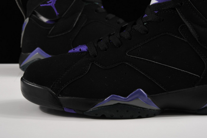 AIR JORDAN 7 RETRO RAY ALLEN BUCKS 304775-053