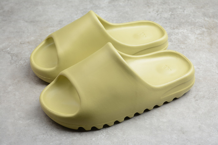 kanye west x ad*s Y**zy slide “resin ”fx0494