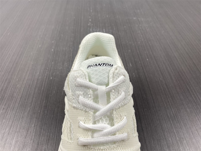 BLCG   PHANTOM  YEESHOES042101