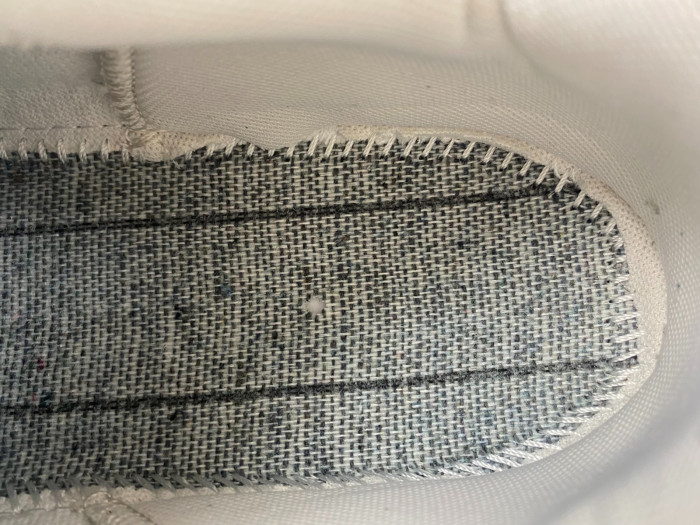 blcg  ×   Ad*s  yeeshoes042102