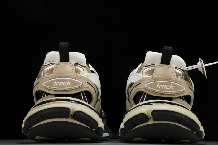 BLCG Track 3.0  W3AC4 8071