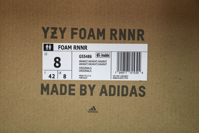 Y**zy foam runner  g55486