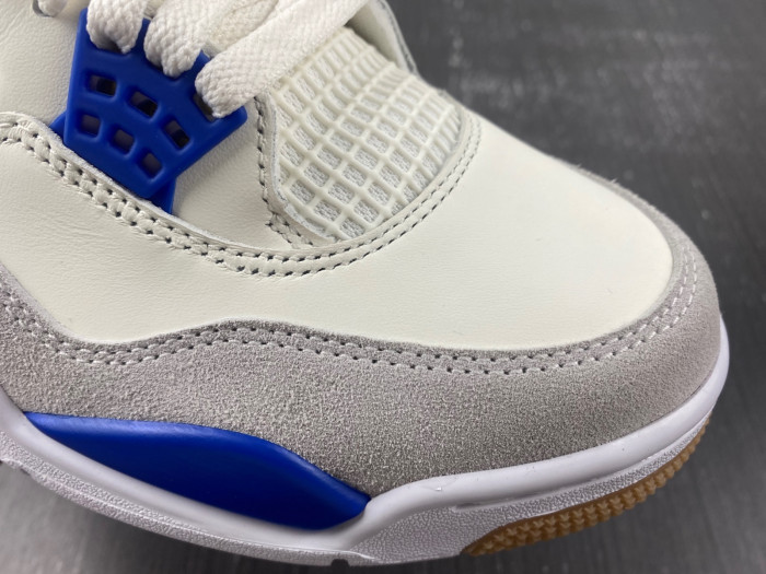 SB x Jordan 4 “Sapphire”   DR5415-104