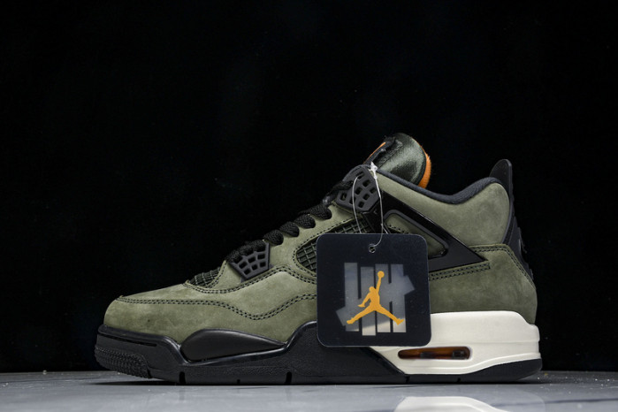 UNDEFEATED x Air Jordan 4 OG IB1519-200