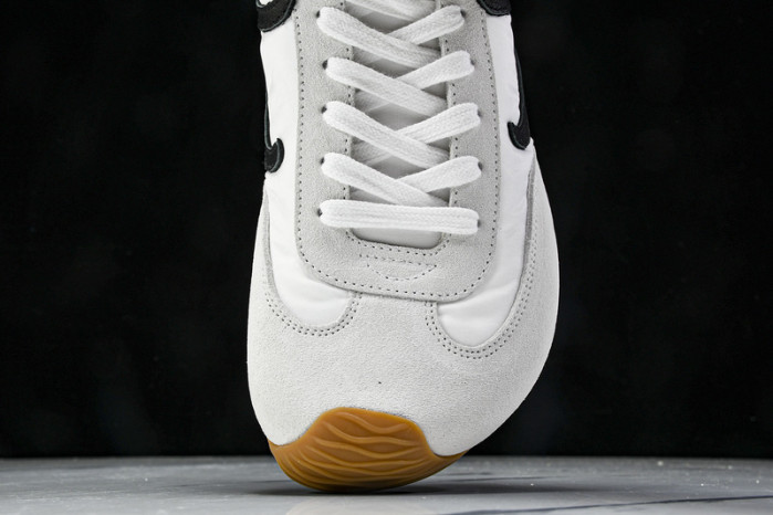 L*0ewe Ballet Runner  LW-FOR02