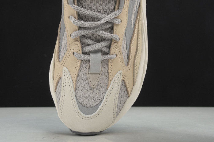 Adidas Yeezy Boost 700 V2 Cream GY7924