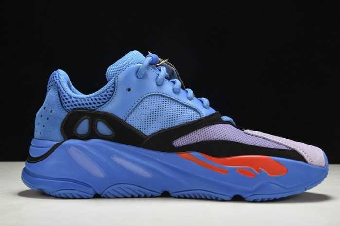 Y**zy boost 700 "hi-res blue" hp6674