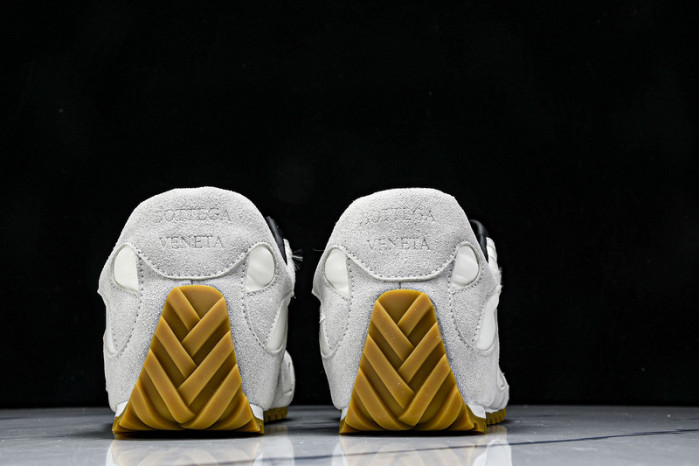 BOTTEGA VENETA  SNEAKER
