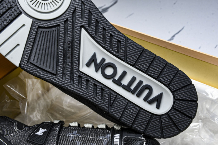 LV SNEAKER TRAINER   FOR-LV262