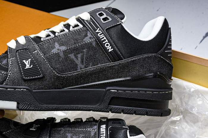 LV SNEAKER TRAINER   FOR-LV262