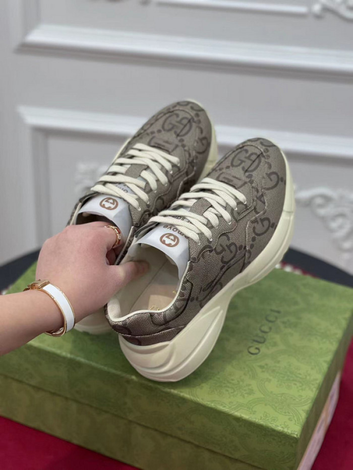 GUCC  Sneaker